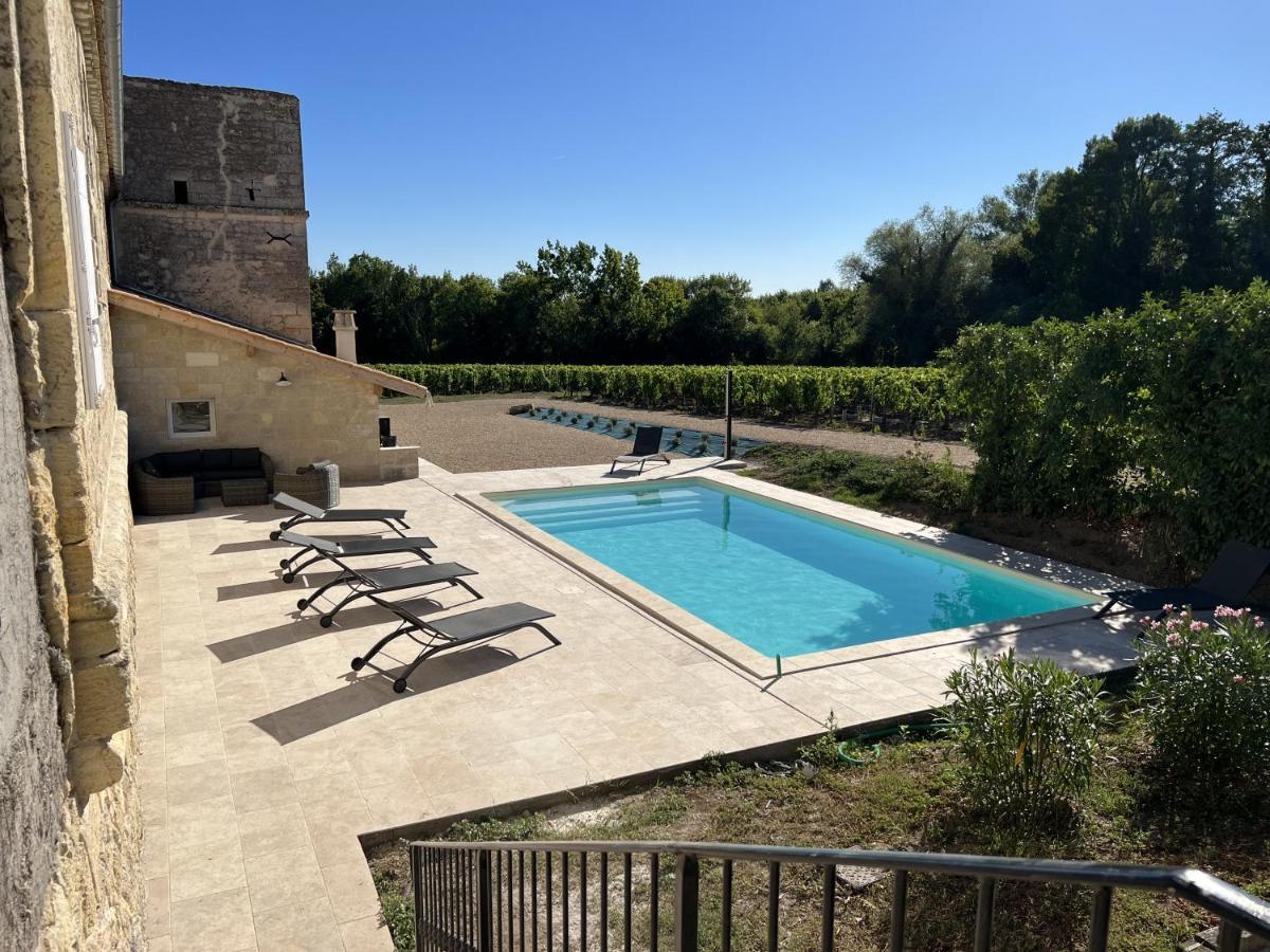 Saint-Sulpice-de-Faleyrens Gite Avec Piscine, Chateau De Lescours, St-Emilion المظهر الخارجي الصورة