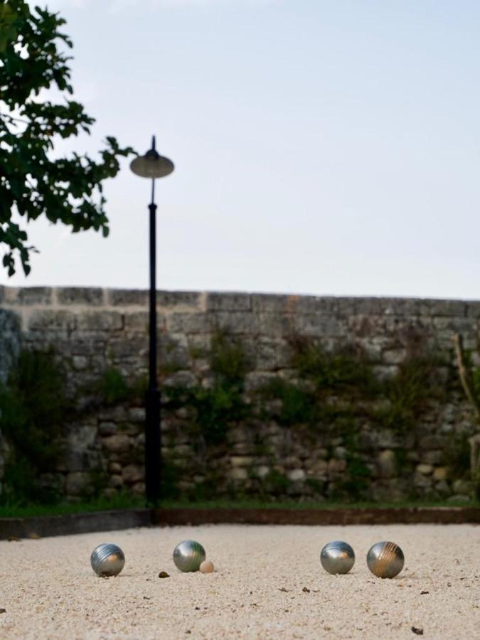 Saint-Sulpice-de-Faleyrens Gite Avec Piscine, Chateau De Lescours, St-Emilion المظهر الخارجي الصورة